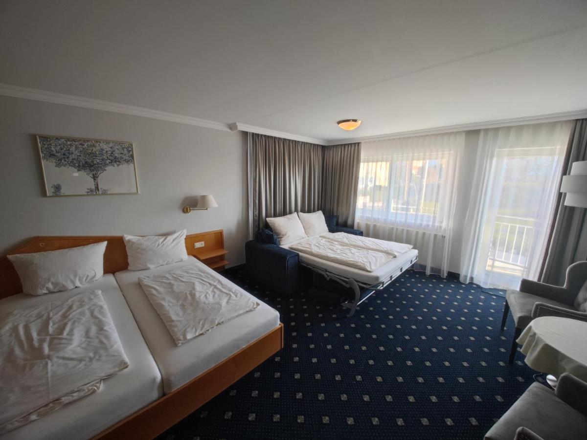 Sporthotel Schoenblick 미르스부르크 외부 사진