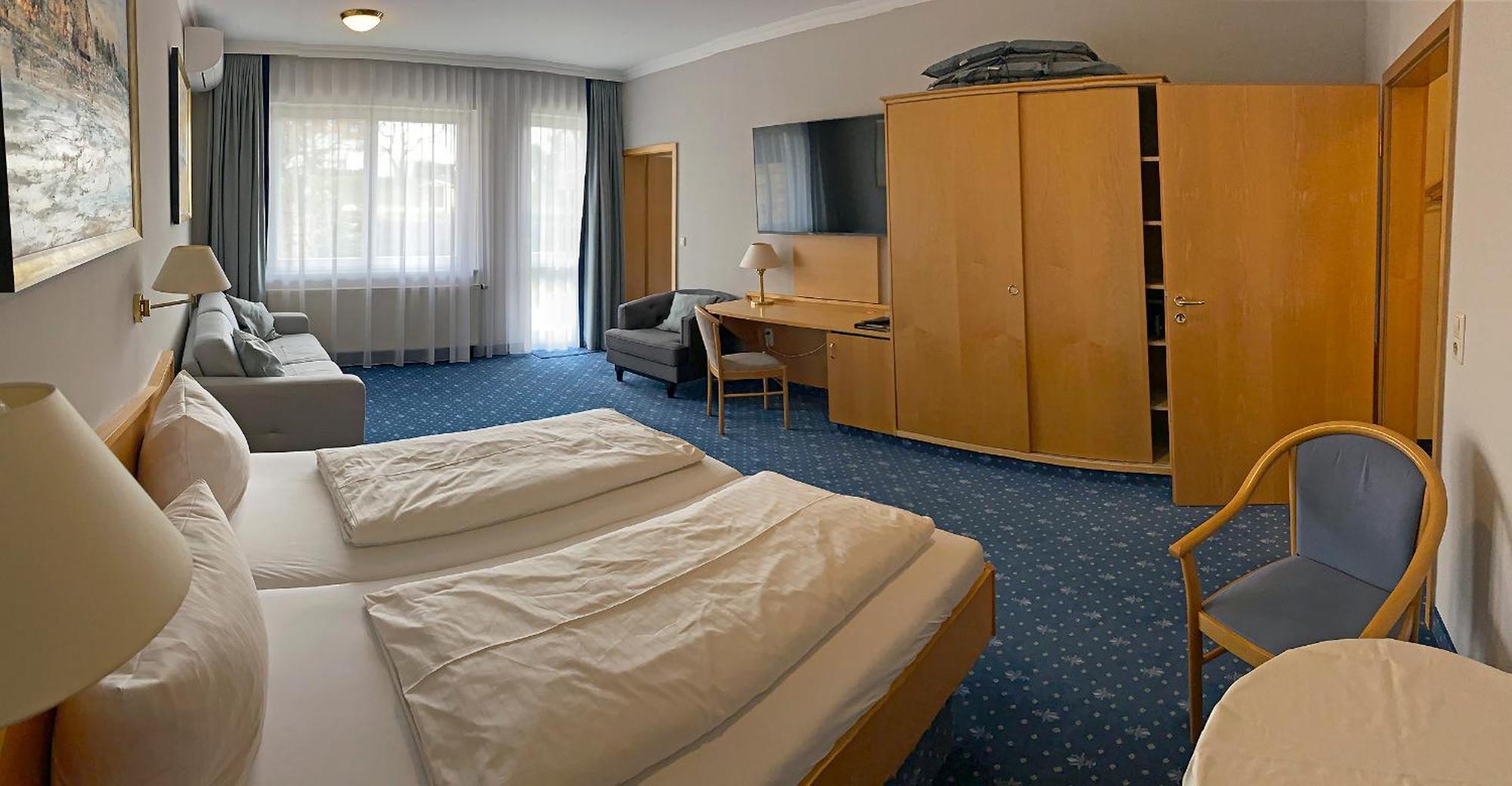 Sporthotel Schoenblick 미르스부르크 외부 사진